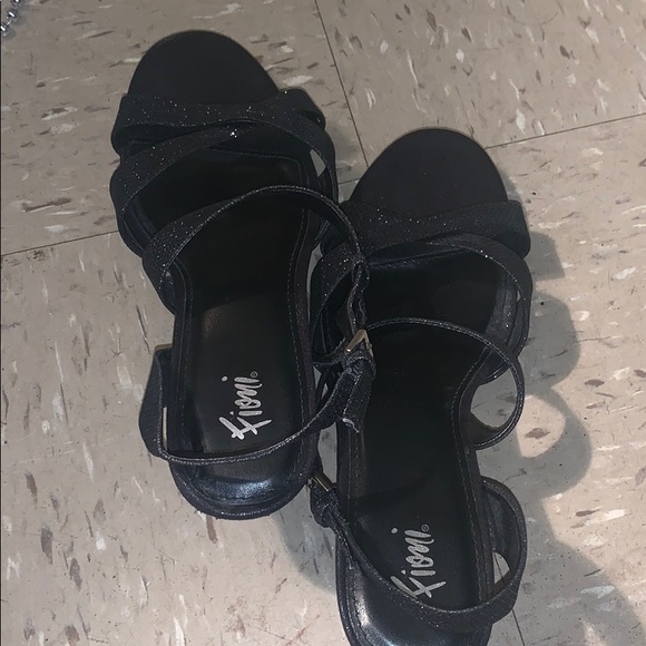 FIONI Clothing Shoes - Fioni black size 9w heels